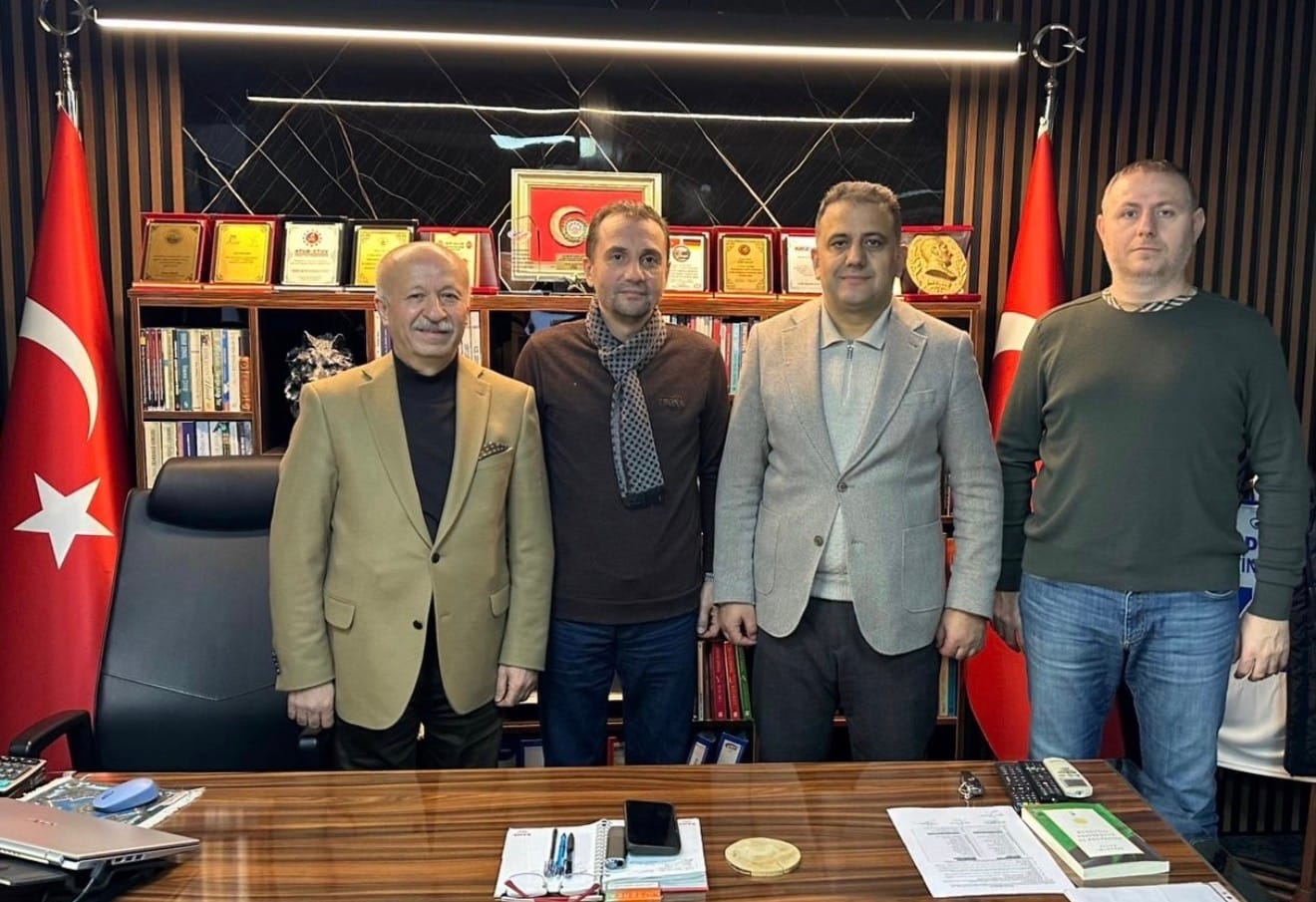 Ankara Karabüklüler Vakfı Başkanı Nizamettin Yücel ile Vakıf Mütevelli Heyeti