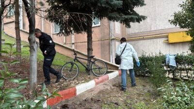 Karabük’te bir apartmanın 5. katında meydana gelen üzücü olayda, yaşlı
