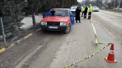 Karabük’ün Safranbolu ilçesinde seyir halindeyken rahatsızlanan otomobil sürücüsü hayatını kaybetti.