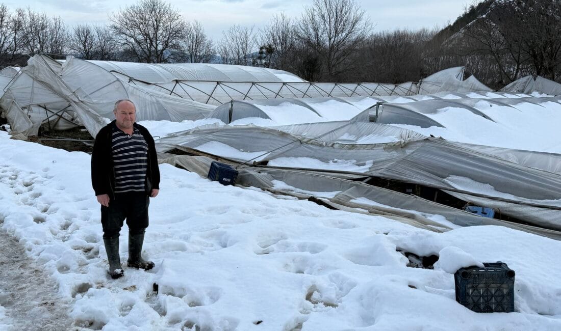 Karabük’ün Eskipazar ilçesine bağlı Köyceğiz Köyü’nde etkili olan yoğun kar