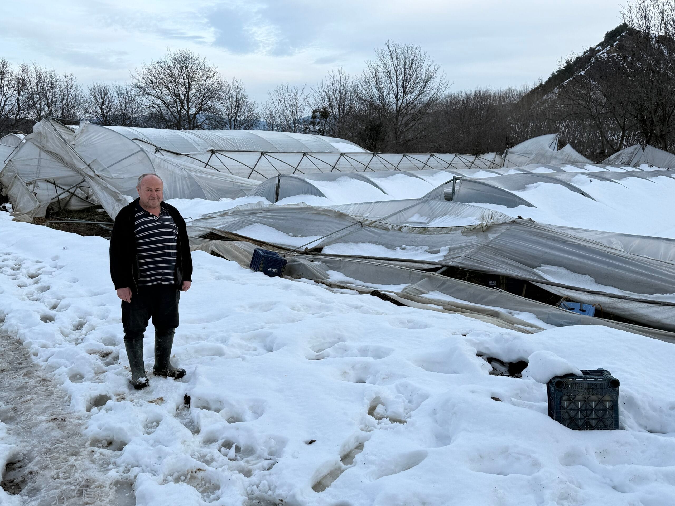 Karabük’ün Eskipazar ilçesine bağlı Köyceğiz Köyü’nde etkili olan yoğun kar