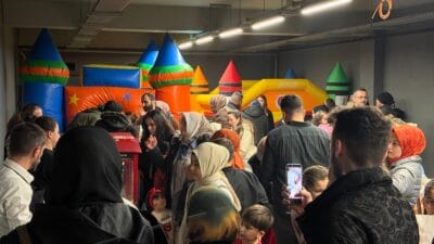 Ramazan Sokağı’nda Coşku Dolu Akşam Karabük Belediyesi tarafından Ramazan ayına