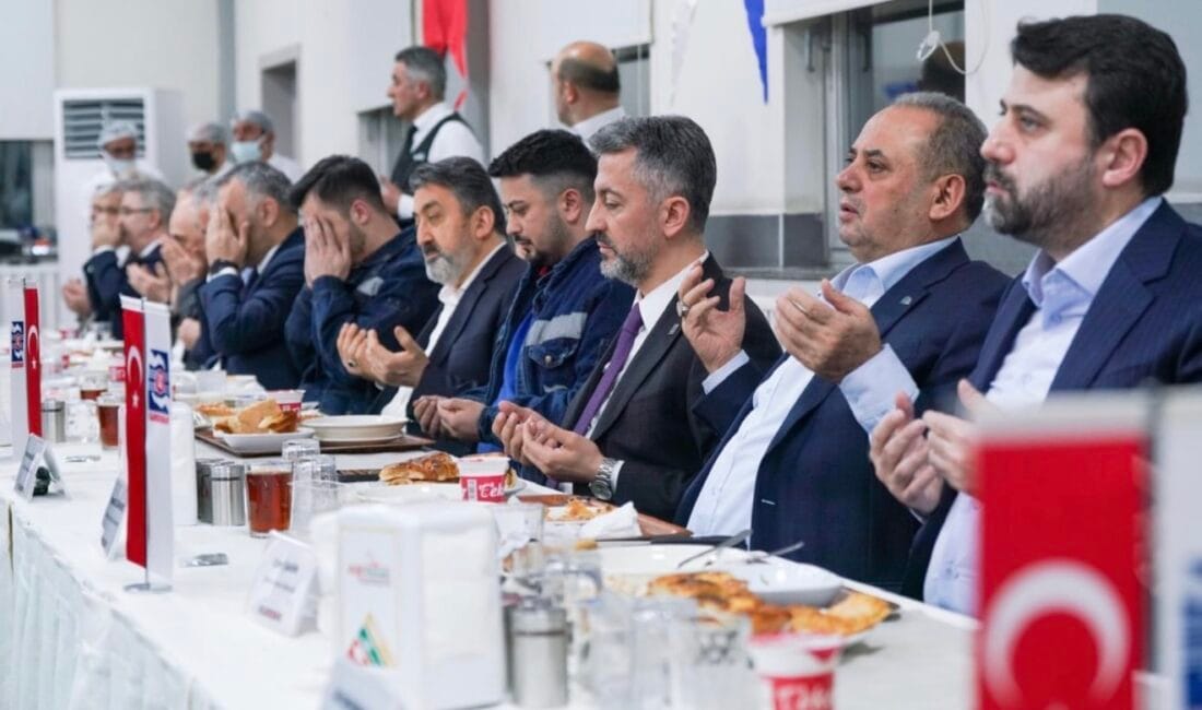 KARDEMİR A.Ş.’DE İFTAR PROGRAMI DÜZENLENDİ Kardemir A.Ş., Ramazan ayının manevi atmosferinde anlamlı bir iftar programına