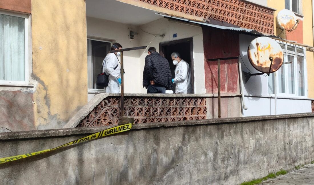 SOBADAN SIZAN GAZDAN ETKİLENEN 62 YAŞINDAKİ ADAM HAYATINI KAYBETTİ Karabük’te sobadan sızan karbonmonoksit gazından zehirlenen bir kişi yaşamını kaybetti.