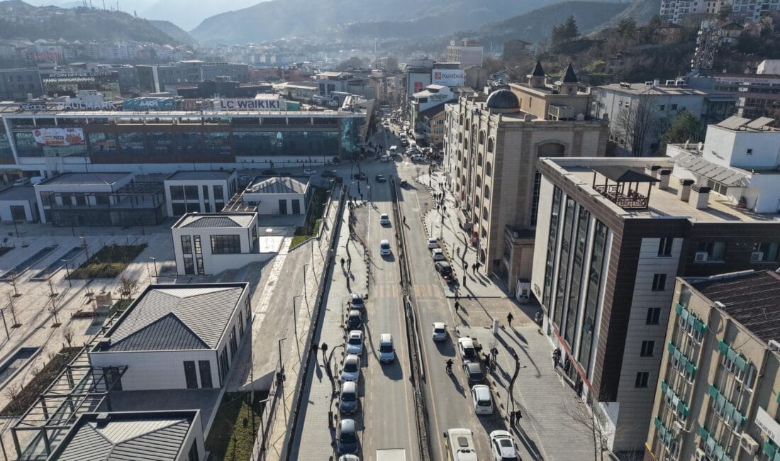 KARABÜK’TE TRAFİK İHLALLERİNE KARŞI DENETİMLER ARTIYOR Karabük’te Trafik İhlallerine Karşı Denetimler Artıyor Karabük Belediyesi, şehir içi