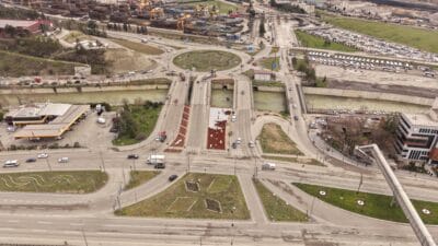 Karabük Belediyesi Şehre Estetik Dokunuşlarını Sürdürüyor Karabük Belediyesi, şehrin önemli