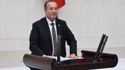 YENİCE–KARABÜK YOLU TBMM GÜNDEMİNDE: 32 KİLOMETRELİK HATTA “İHMAL” TEPKİSİ Cevdet Akay, Yenice ile Karabük arasında uzanan 32 kilometrelik D30