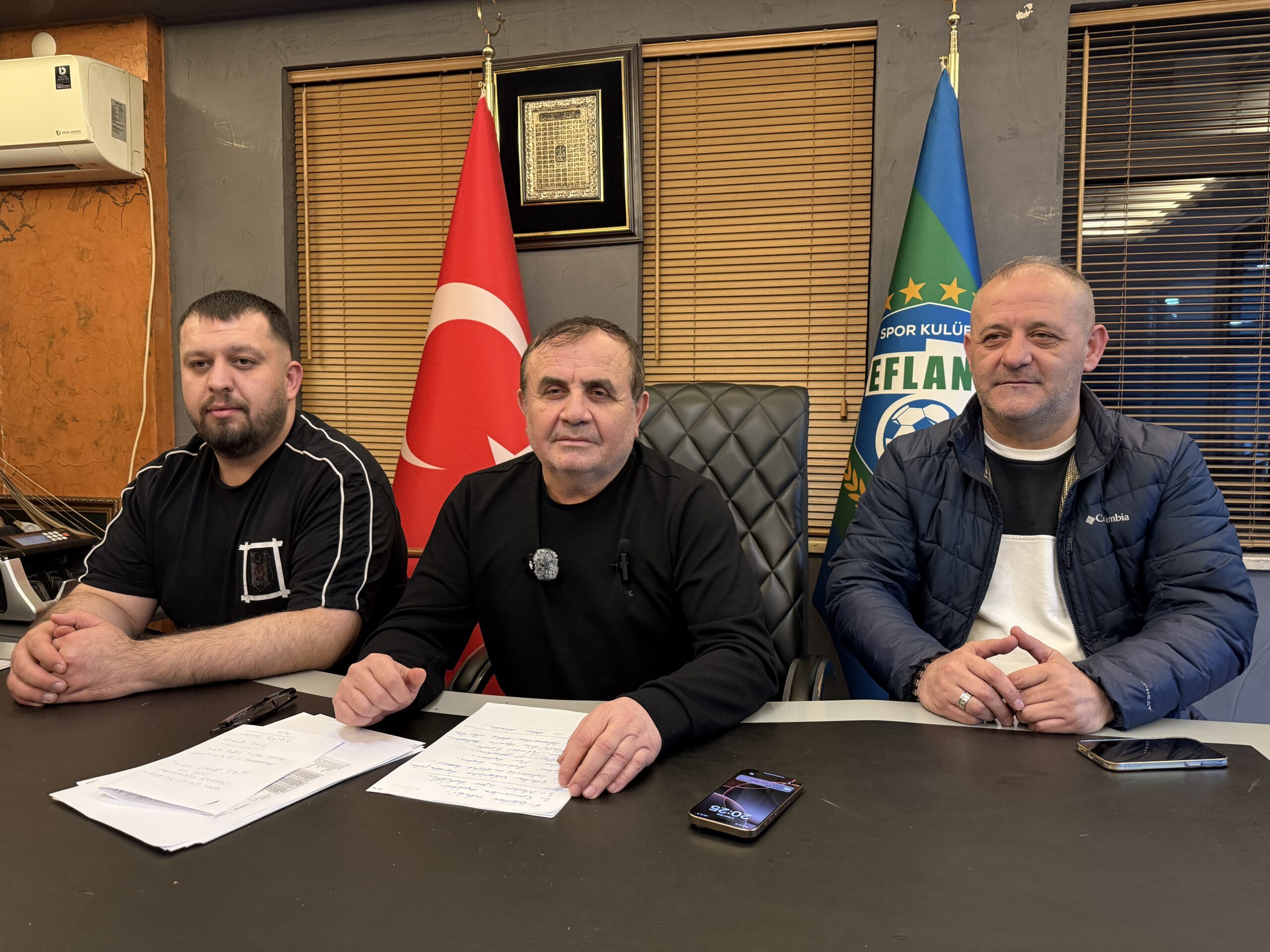 Eflanispor, Bölgesel Amatör Lig’den çekilme kararı aldığını açıkladı. Kulüp yönetimi