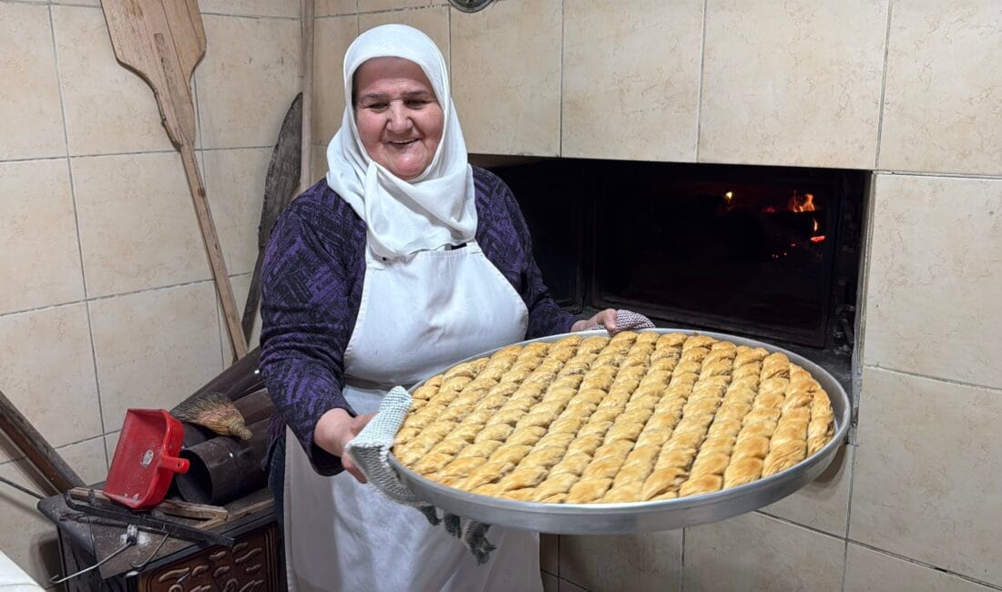 BULAK KÖYÜ’NDE KADINLARIN BAYRAM MESAİSİ SÜRÜYOR Karabük’te Ramazan Bayramı hazırlıkları hız kazanırken, Bulak Köyü’nde kadınlar geleneksel