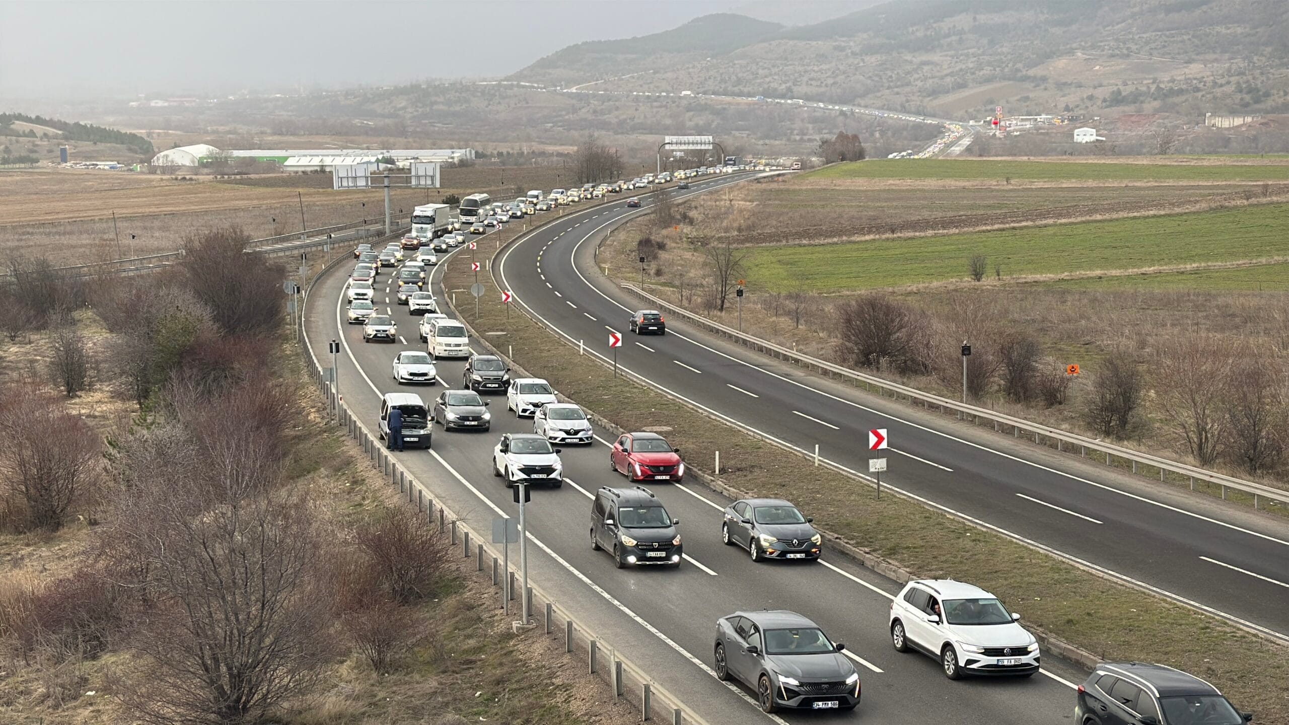 RAMAZAN Bayramı tatili dönüşünde D-100 kara yolunun Karabük kesiminde Eskipazar  ilçesi