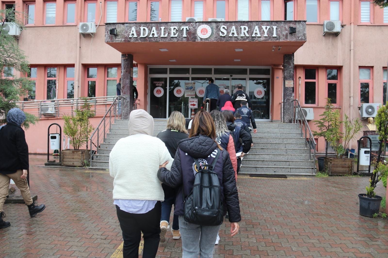 Karabük merkezli 8 ilde, sanal medya üzerinden “yatırım yaparak para