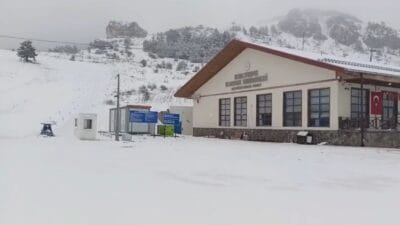 Karabük’te Keltepe Kayak Merkezi, beyaza büründü KARABÜK’ün kayak merkezi Keltepe,
