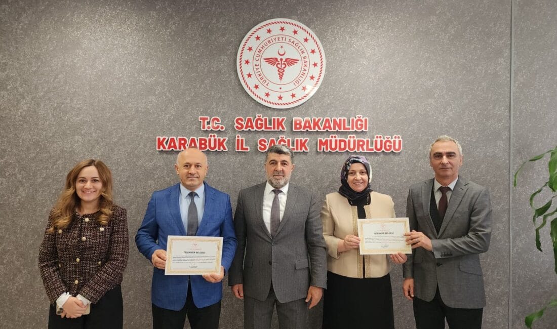 KARABÜK EĞİTİM VE ARAŞTIRMA HASTANESİ’NE ANNE VE BEBEK SAĞLIĞINDA İKİ BAŞARI BELGESİ Karabük Eğitim ve Araştırma Hastanesi, Sağlık Bakanlığı tarafından yürütülen “Anne