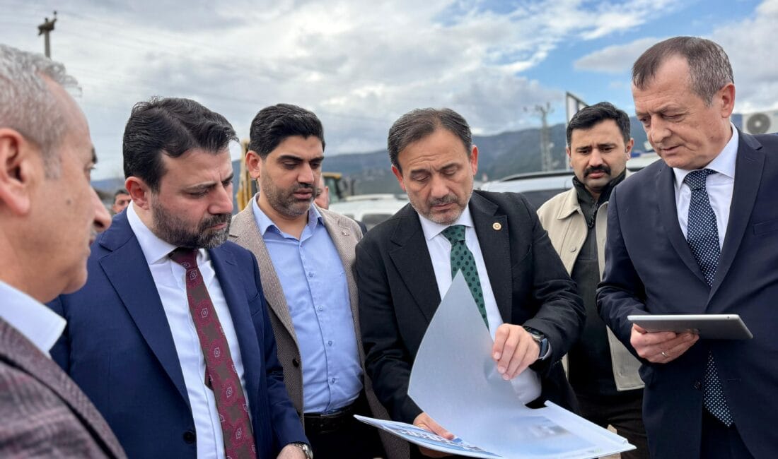 AK PARTİ HEYETİ EĞİTİM VE YURT YATIRIMLARINI İNCELEDİ AK Parti heyeti Karabük’te eğitim ve yurt yatırımlarına inceledi AK