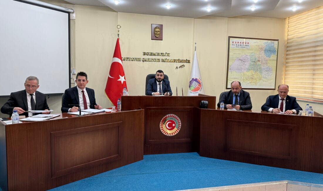 Karabük İl Genel Meclisi’nde gerçekleştirilen başkanlık seçiminde tüm oyları alarak