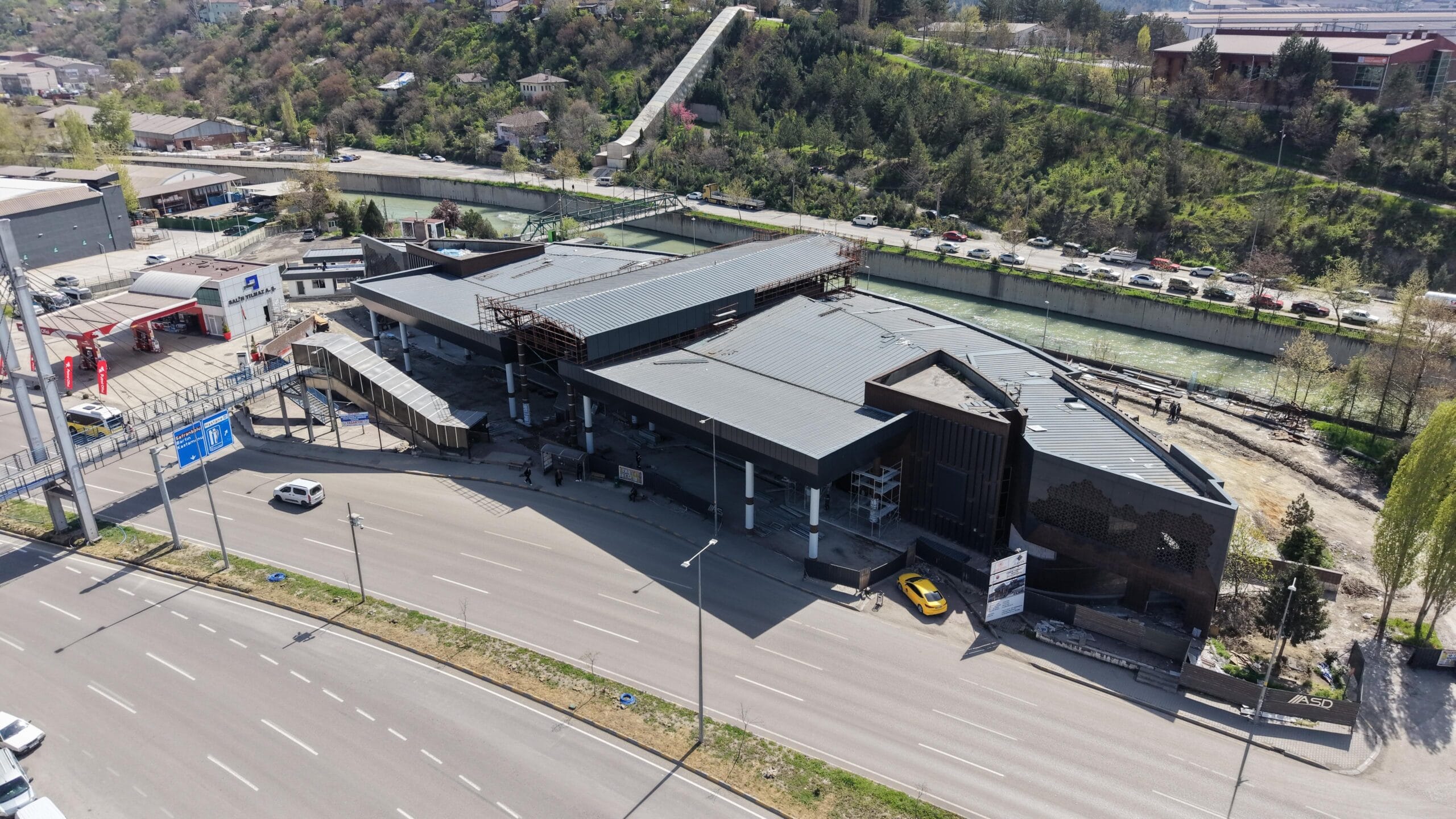 Karabük Şehirlerarası Otobüs Terminali, yenileme çalışmalarının ardından 19 Mayıs’ta modern