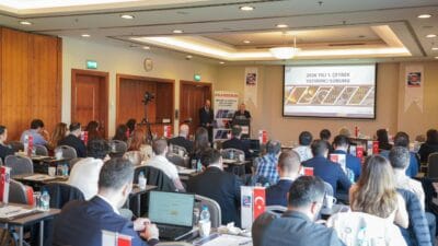KARDEMİR PİYASA TEMSİLCİLERİYLE BİR ARAYA GELDİ Türkiye’nin ilk entegre demir çelik tesisi olan KARDEMİR’in, yatırımcı ilişkilerinde
