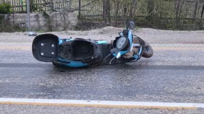 Karabük’ün Safranbolu ilçesinde otomobil ile motosikletin çarpıştığı kazada ağır yaralanan
