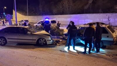 Karabük’ün Eskipazar ilçesinde iki otomobilin çarpıştığı kazada 3’ü çocuk 6