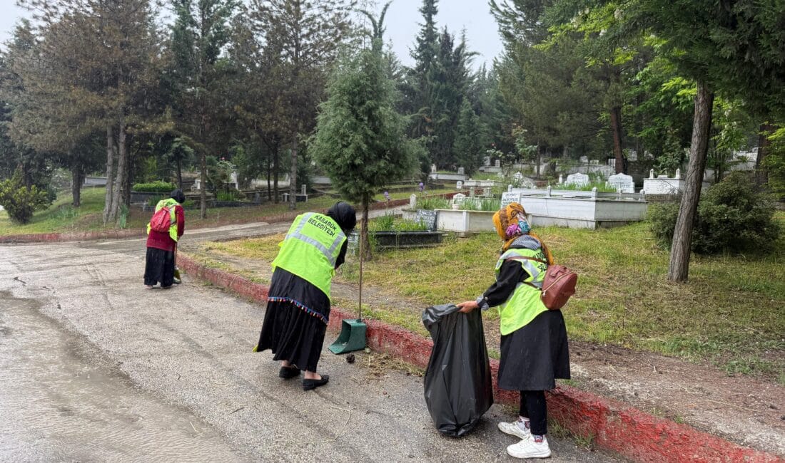 Karabük Belediyesi, yaklaşan bayram öncesinde vatandaşların kabir ziyaretlerini daha rahat