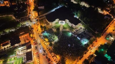 Açık Hava Sinema Geceleri yoğun katılımla başladı Miras kent Safranbolu’da,