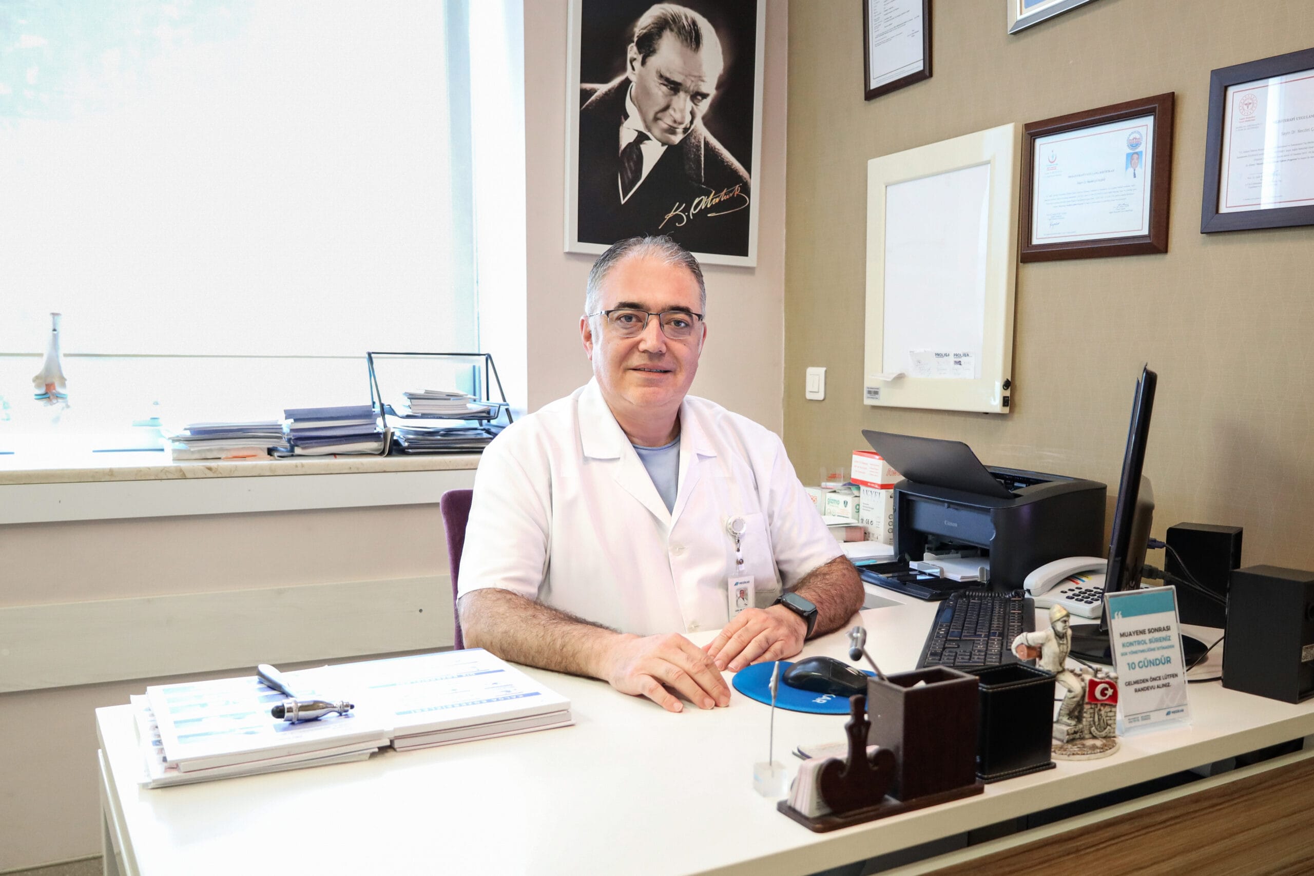 Özel Medikar Hastanesi Fizik Tedavi ve Rehabilitasyon Uzmanı Uzm. Dr.