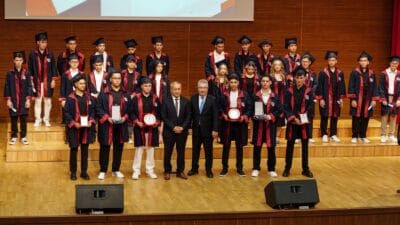 KARDEMİR A.Ş. ikili Mesleki Eğitim Programı ikinci mezunlarını verdi. Konuyla
