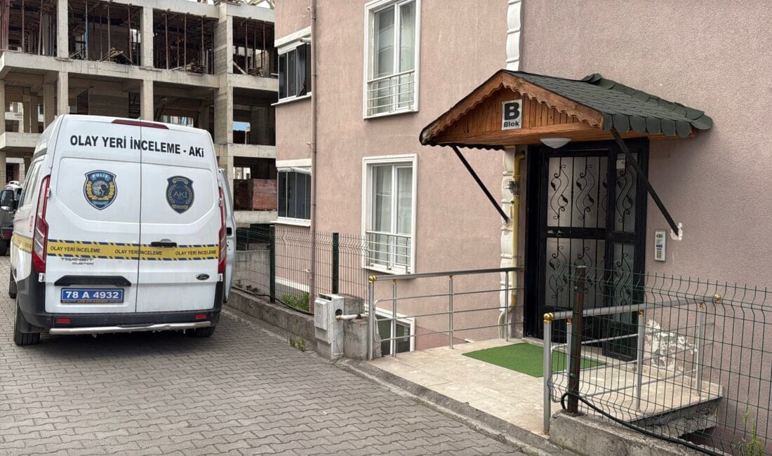 Karabük’te 59 yaşındaki bir kişi, evinin banyosunda ölü bulundu. Olay,