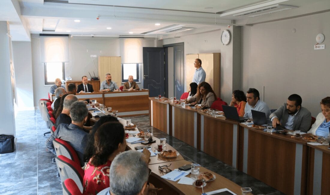 ESKİPAZAR SARI TRAVERTENİ ÜRÜN ANALİZ ÇALIŞTAYI KTSO EV SAHİPLİĞİNDE GERÇEKLEŞTİRİLDİ Batı Karadeniz Kalkınma Ajansı (BAKKA) koordinasyonunda, Anadoludakiler: 81 İl 81 Ürün