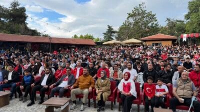 KARABÜK’TE DÜNYA KUPASI HEYECANI DEV EKRANDA YAŞANACAK Karabük Belediye Başkanı Özkan Çetinkaya, İspanya ile Arjantin arasındaki dev