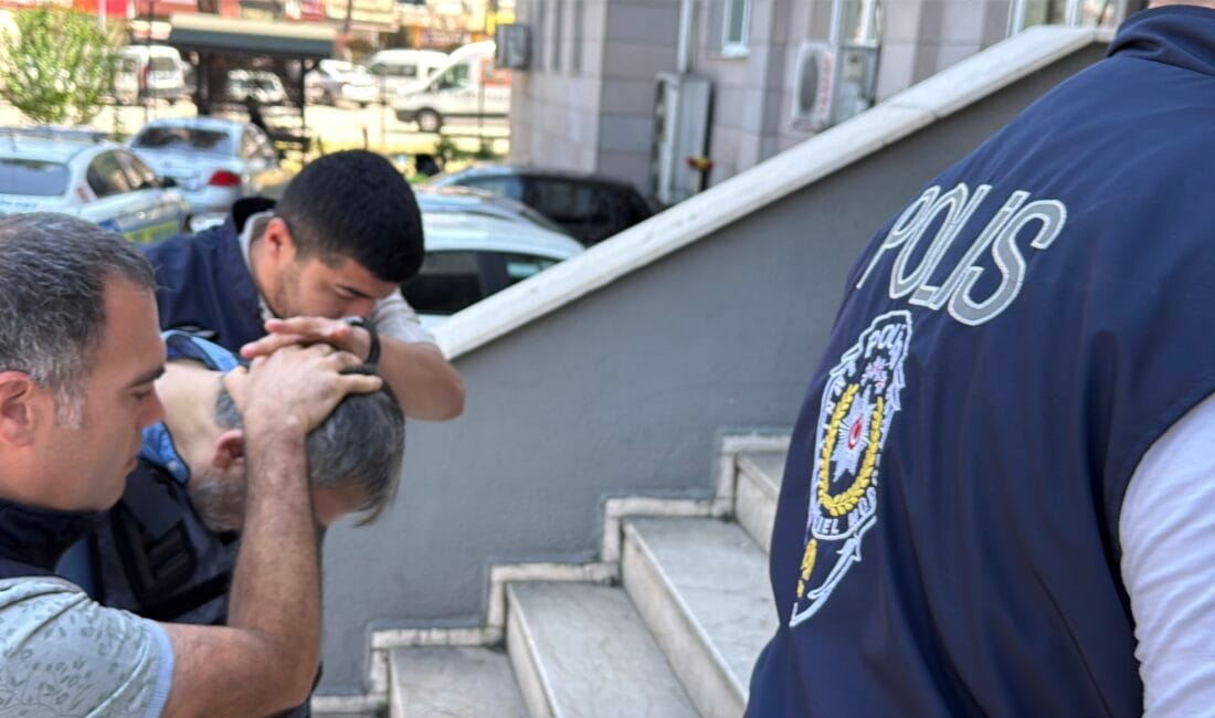 İMAM NİKAHLI EŞİNİ ÖLDÜREN YUSUF B. TUTUKLANDI Yenice’de Burcu K. (29), dini nikahla birlikte yaşadığı Yusuf Berber’in