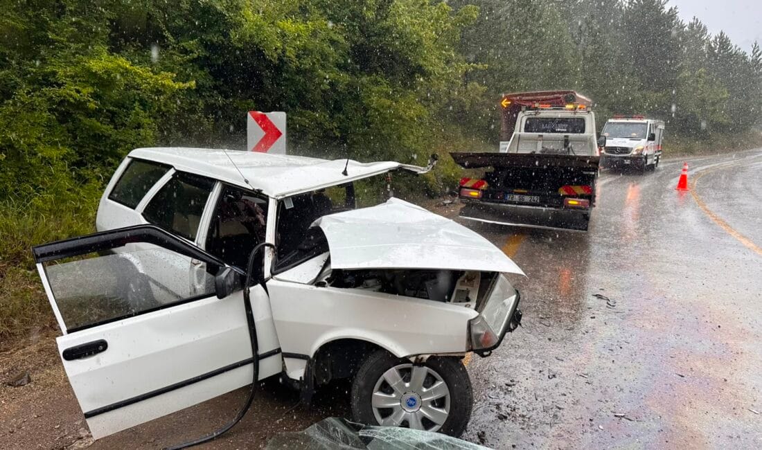 SAFRANBOLU’DA TIR İLE OTOMOBİL ÇARPIŞTI; 1 ÖLÜ, 2 YARALI Safranbolu’da tır ile otomobilin çarpıştığı kazada Şehri Karaca (75) hayatını