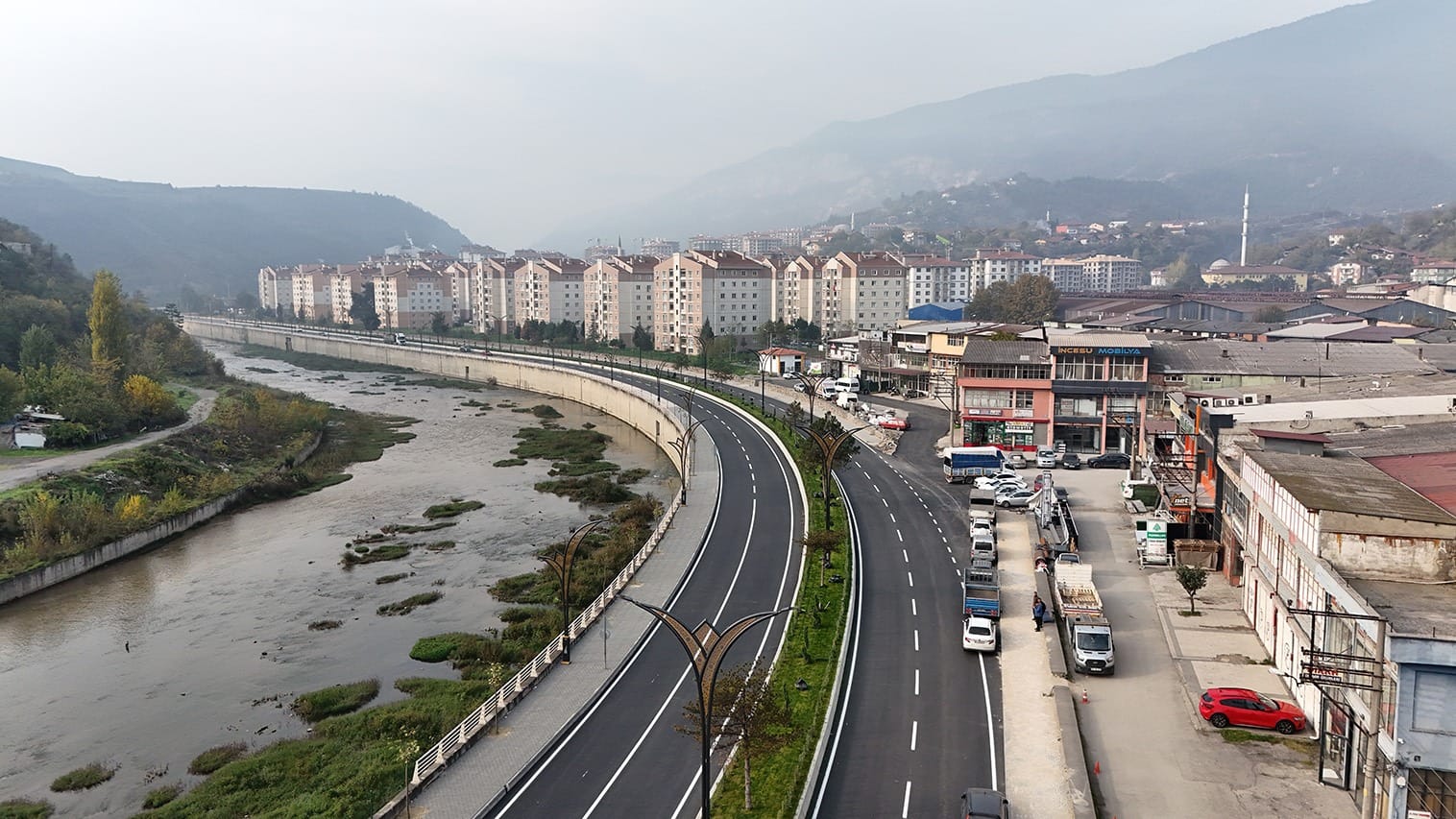 Karabük Belediye Başkanı Özkan Çetinkaya göreve gelmesiyle birlikte kent genelinde