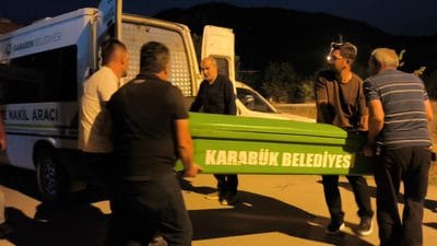 Karabük’te M.Ö. (71) tek başına yaşadığı evde ölü bulundu. Olayla