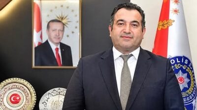 OSMAN TINMAZOL KARABÜK İL EMNİYET MÜDÜRÜ OLARAK ATANDI Karabük İl Emniyet Müdürü Ahmet Canver’in görev değişikliğinin ardından, Karabük’ün
