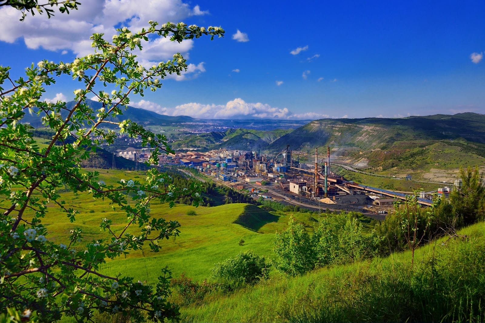 KARDEMİR’in 3 milyon tonluk üretim hedefime yenilenebilir enerji desteği. Konuyla
