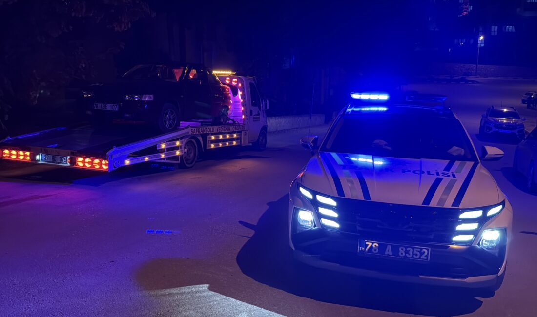 Karabük’te ‘dur’ ihtarına uymayan alkollü sürücüye 343 bin lira cezaKarabük’ün